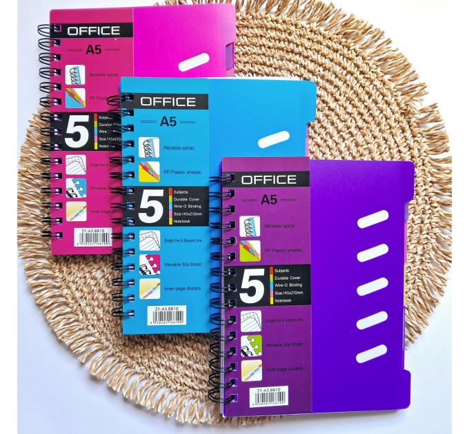 Блокнот на спіралі збоку "Note book" А5, 120арк. в клітинку з 5 пластиковими розділювачами, асорті